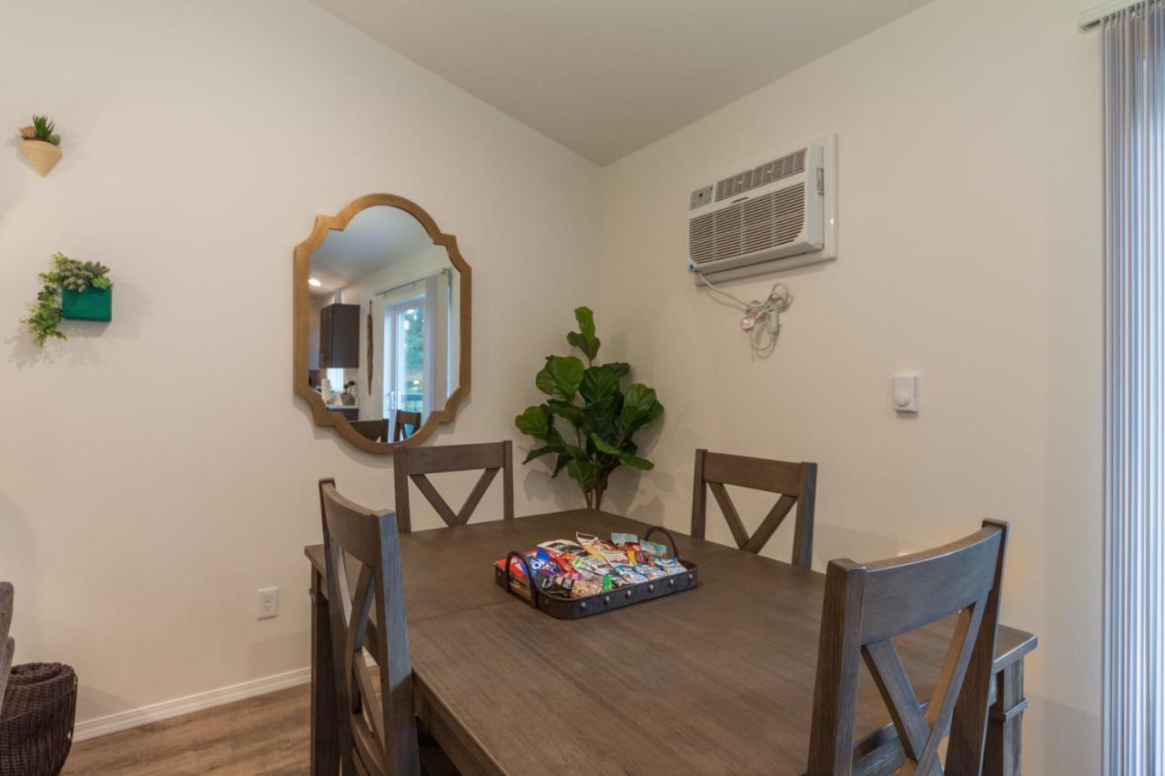 Appartement Modern And Stylish King Bed Wifi Free Parking à Spokane Valley Extérieur photo